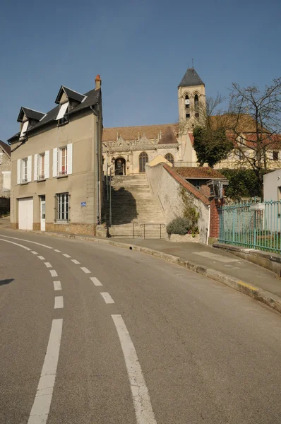 La iglesia de Notre Dame de Vetheuil — Foto de Stock