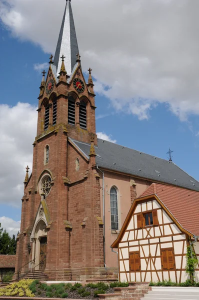 Saint cyriaque kyrkan av wiwersheim — Stockfoto