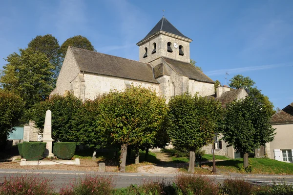 Yvelines, de kerk van neauphle le vieux — Stockfoto