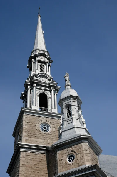 Quebec, de historische kerk van GLB saint ignace — Stockfoto