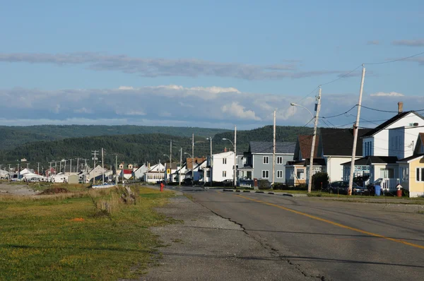 Canadá, Quebec, el pequeño pueblo de Cap Chat en Gaspesie — Foto de Stock