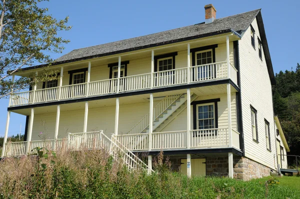 Hymanand sons general store im parc national du forillon — Stockfoto