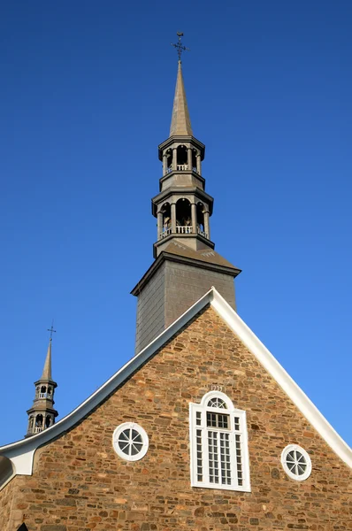 Quebec, den historiska kyrkan saint jean port joli — Stockfoto