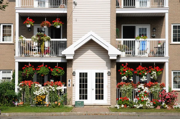 Quebec, edificio en la ciudad de Montmagny — Foto de Stock