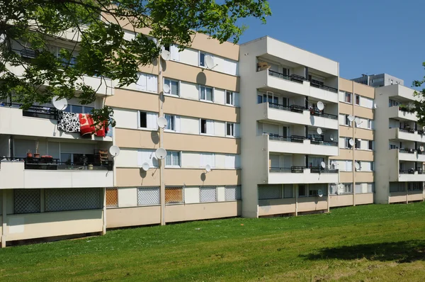 Isla de Francia, edificio de apartamentos en Les Mureaux — Foto de Stock