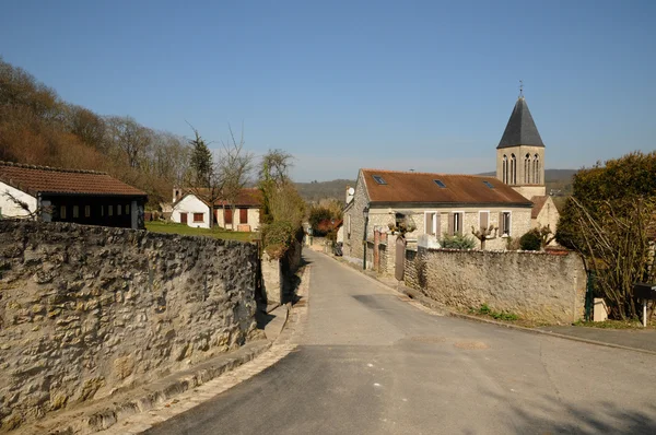 De kerk saint martin van mareil-sur-mauldre — Stockfoto