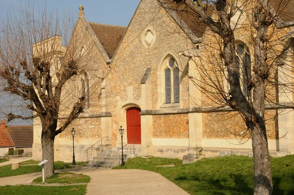 France, church of Saint Martin la Garenne in Les Yvelines — Stock Photo, Image