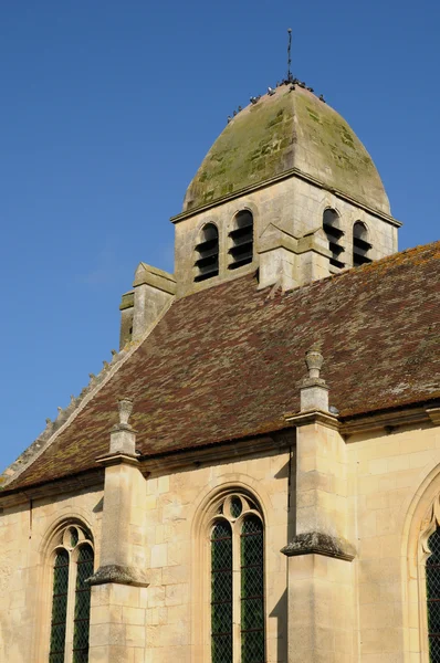 Die kirche des heiligen nicolas guiry en vexin — Stockfoto