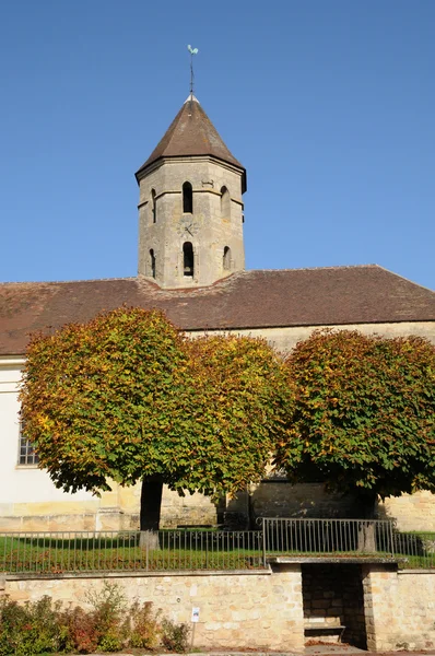 Kościół z kres w val d oise — Zdjęcie stockowe
