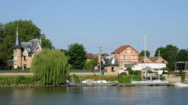 France, the city of Triel sur Seine — Stock Photo, Image