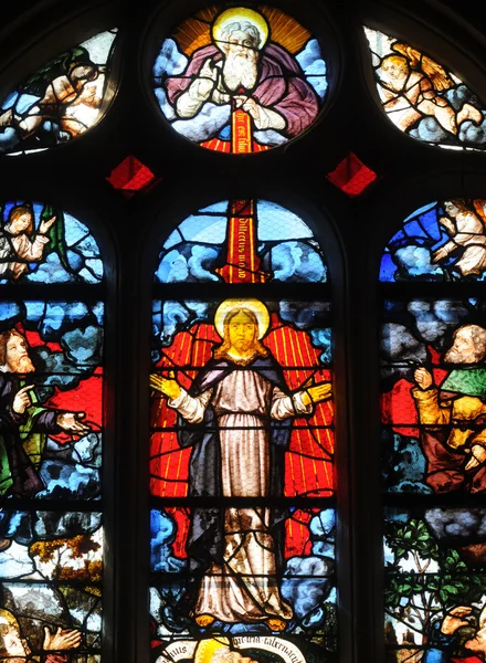 Mozaikové okno v kostele Svatého Martina triel — Stock fotografie