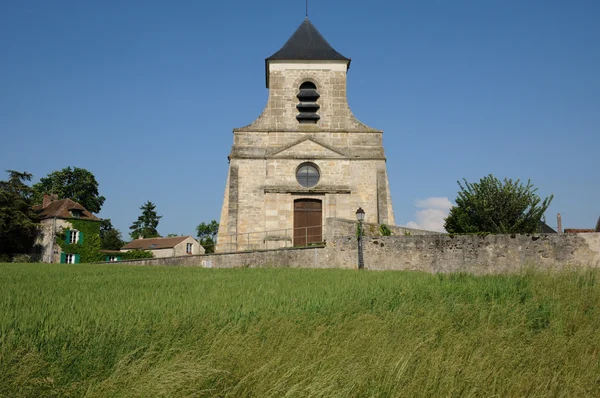 Francia, la classica chiesa di Sagy in Val d'Oise — Foto Stock