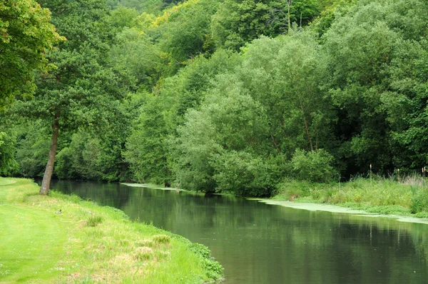 Andelle river in Radepont in Haute Normandie — Stock Photo, Image