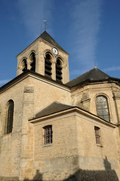 Francia, la iglesia de Oinville sur Montcient —  Fotos de Stock