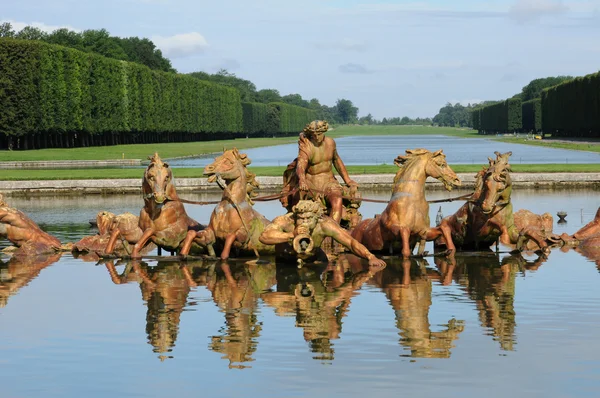 Frankrike, bassin du char d apollon i park i versailles palac — Stockfoto