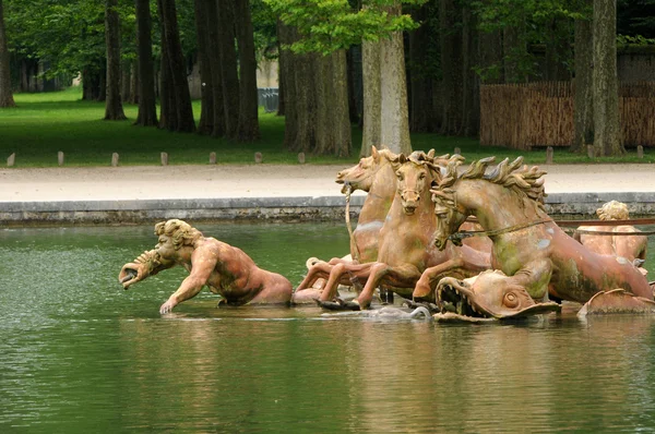 Francie, bassin du znak d apollon v parku ve versailles palac — Stock fotografie