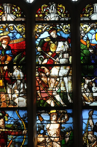 染色玻璃窗口中的王安石的教会圣马丁 — 图库照片