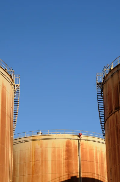Alsasko, olejová nádrž v přístavu ve Štrasburku — Stock fotografie