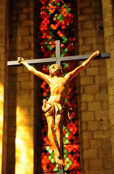 França, vitral na igreja de Les Mureaux — Fotografia de Stock