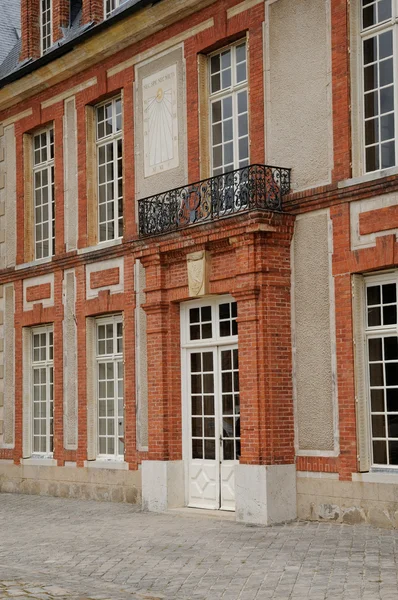 Francia, el castillo clásico de Breteuil — Foto de Stock