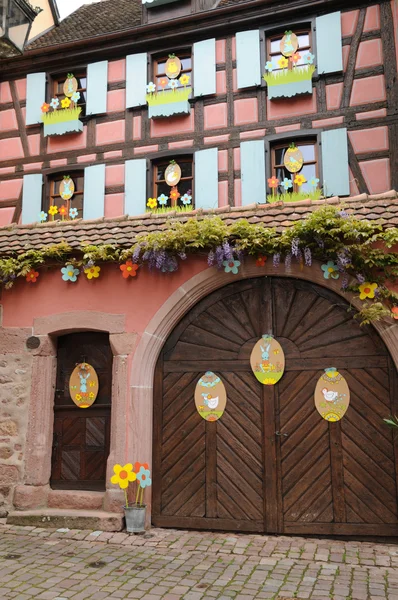 Het pittoreske dorp van riquewihr in Elzas — Stockfoto