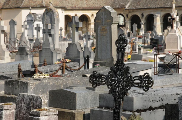 France, the cemetery of Montfort l Amaury — Stock Photo, Image