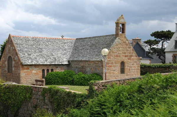 Frankrike, saint guirec kapell ploumanach — Stockfoto