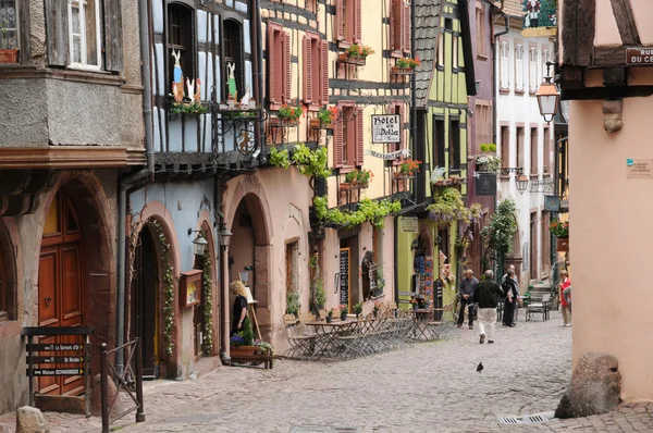 Il pittoresco villaggio di Riquewihr in Alsazia — Foto Stock