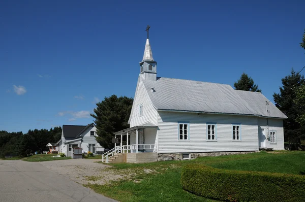 Quebec, the church of the village of Saint Simeon — Stock Photo, Image