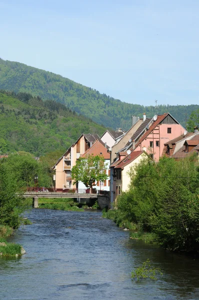 A falu Thann-Haut-Rhin — Stock Fotó