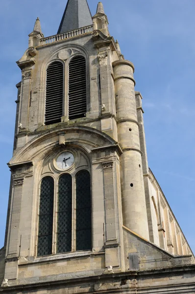 Frankrijk, de kerk van montfort l amaury — Stockfoto