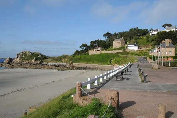 Bretagne, der strand von trestrigniel in perros guirec — Stockfoto