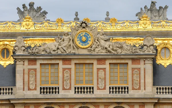 Die Fassade des Schlosses von Versailles in Frankreich — Stockfoto