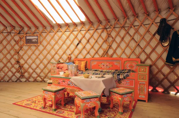 Quebec, mongolisk yurt i saint felicien zoo — Stockfoto