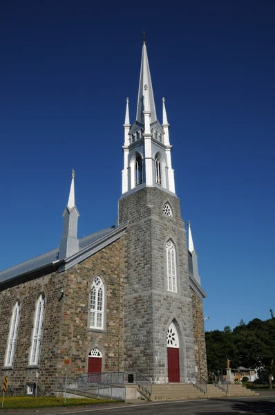 魁北克省，历史教会的 l 小岛特 — 图库照片