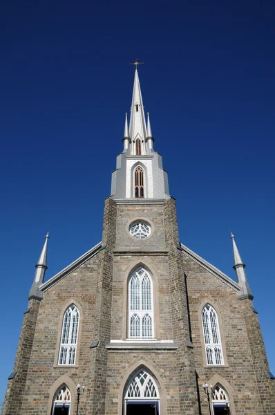 Quebec, historický kostel riviere du loup — Stock fotografie