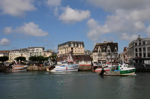 Porto de Trouville na Normandia — Fotografia de Stock