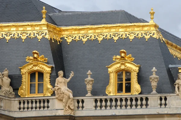 La façade du château de Versailles en France — Photo