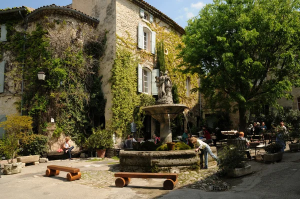 Village of Saignon in Provence — Stock Photo, Image