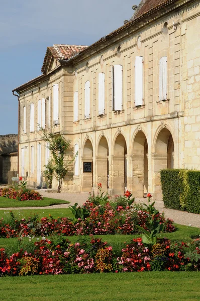 Stad van saint emilion in aquitaine — Stockfoto