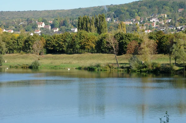 Γαλλία, λίμνη des cerisaies σε vernouillet σε les yvelines — Φωτογραφία Αρχείου