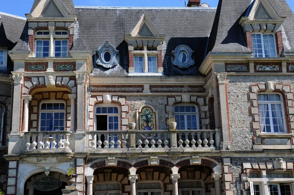 Normandie, ett gammalt hus i cabourg — Stockfoto
