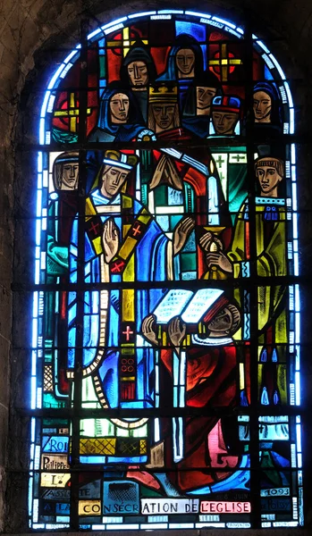 Yvelines, stained glass window in Poissy collegiate church — Stock Photo, Image