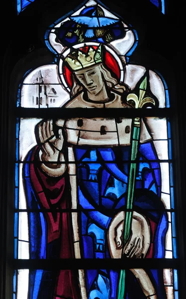イヴリーヌ県ポワシー僧院教会のステンド グラスの窓 — ストック写真