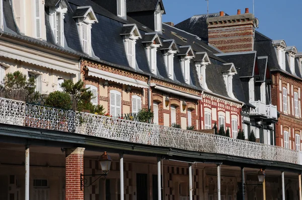 Pintoresca casa antigua en Deauville en Normandía —  Fotos de Stock