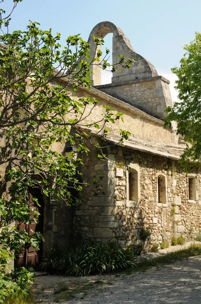 Piccolo villaggio di Eygalieres in Provenza — Foto Stock