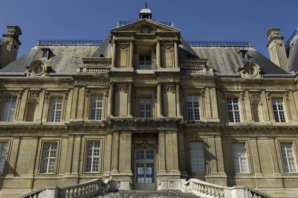 Historyczny zamek maisons laffitte w les yvelines — Zdjęcie stockowe