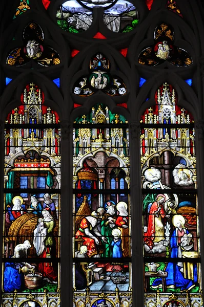 Stained glass window of Dives sur Mer church in Normandy — Stock Photo, Image