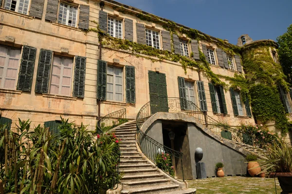 Κάστρο ιστορική estoublon στη fontvieille — Φωτογραφία Αρχείου
