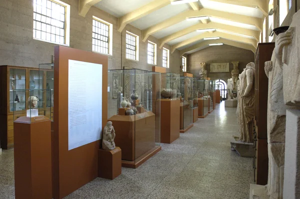 Grecia, museo de la antigua Corinto histórica — Foto de Stock